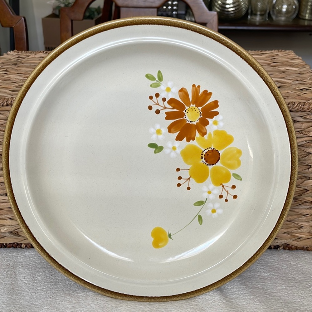 1970’s Andre Ponche Stonecrest 12” Round Plate Platter 215 Autumn Glory Pattern